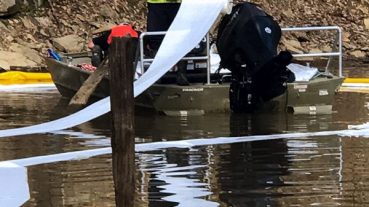 Spilltration Oil Shammy Roll Malaysia Singapore Brunei